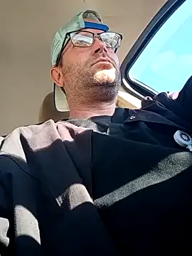 Snapshot of crazycam619 chatting on October 24, 2025, 10:31 pm crazycam619 online show from October 24, 2025, 10:31 pm