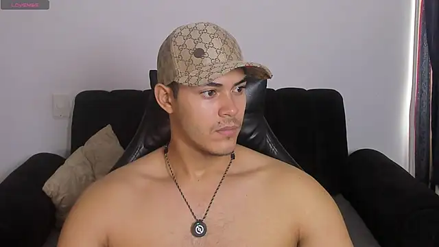 Iamdylan777 online show from April 25, 2026, 1:36 pm