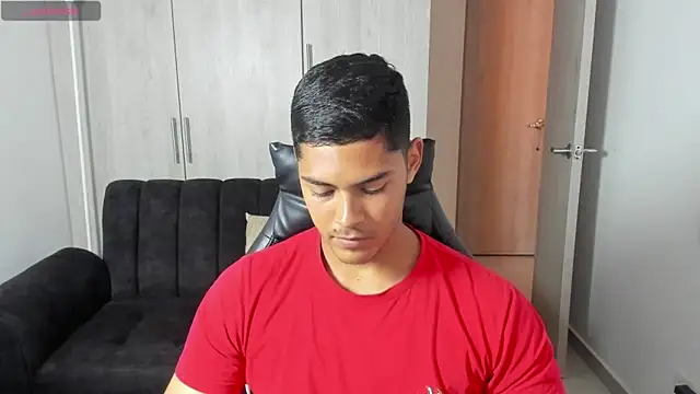 Snapshot of Iamdylan777 chatting on October 7, 2025, 4:41 pm Iamdylan777 online show from October 7, 2025, 4:41 pm