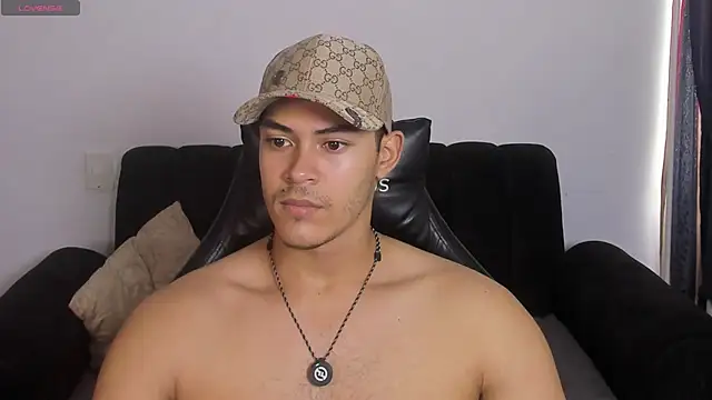 Iamdylan777 online show from April 25, 2026, 1:41 pm