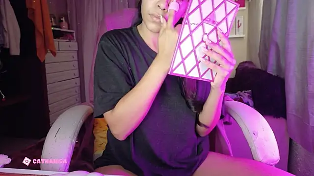 AllisonCatUwU online show from October 30, 2025, 3:31 pm