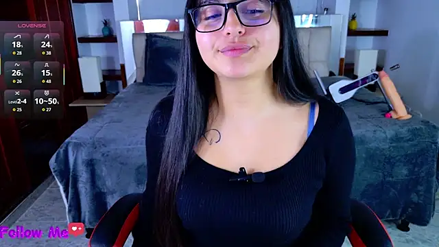 scarlleth  online show from January 7, 2026, 12:10 pm