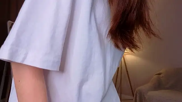 BettyBrowni online show from February 1, 2026, 4:05 pm