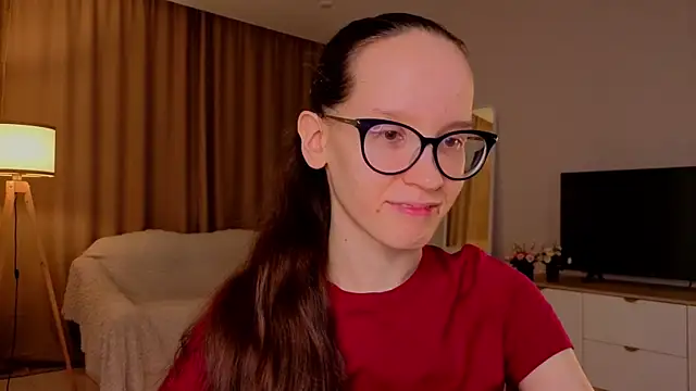 BettyBrowni online show from April 7, 2026, 4:09 pm