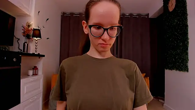 BettyBrowni online show from February 23, 2025, 4:13 pm
