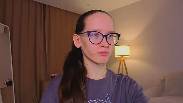 BettyBrowni online show from March 21, 2026, 4:11 pm