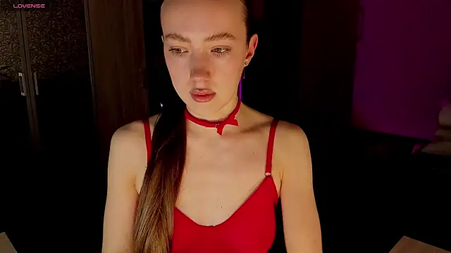 mollyhottestt online show from March 10, 2025, 5:11 am