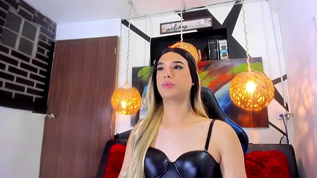 victoria aleia  online show from September 9, 2025, 10:08 pm