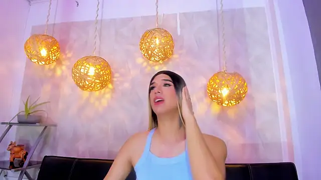 victoria aleia  online show from March 17, 2025, 11:57 pm