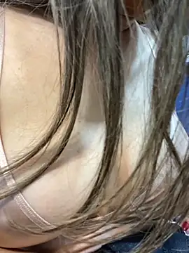 Snapshot of Isakeys_ chatting on September 28, 2025, 5:53 pm Isakeys online show from September 28, 2025, 5:53 pm