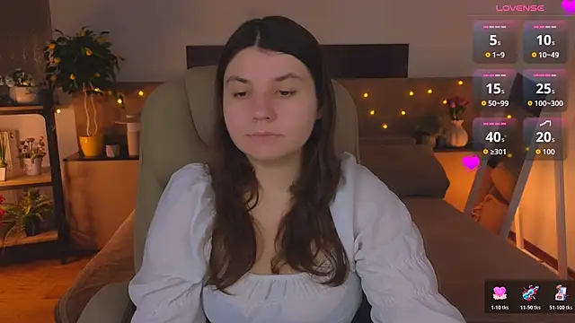 Viola  Shy online show from April 2, 2026, 8:15 pm