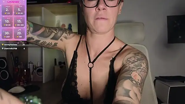 Tatjana Sue online show from February 2, 2025, 6:31 pm