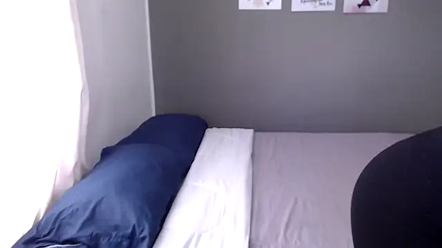 kiim 1 online show from October 19, 2025, 8:33 pm