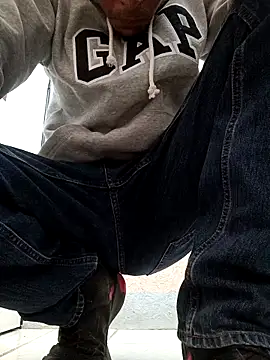 Snapshot of Leonul chatting on February 9, 2026, 7:45 pm Leonul online show from February 9, 2026, 7:45 pm