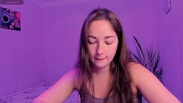 Snapshot of cClandesTina chatting on October 12, 2025, 8:10 pm cClandesTina online show from October 12, 2025, 8:10 pm