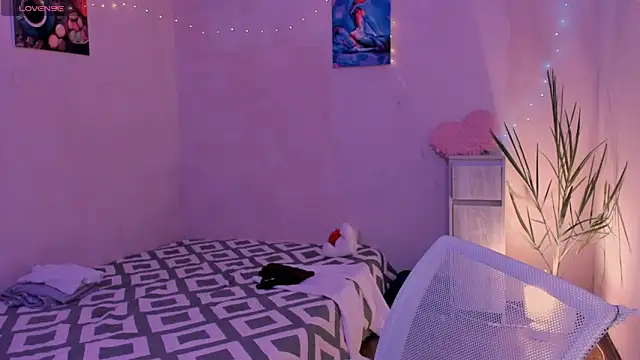 Snapshot of cClandesTina chatting on November 14, 2025, 3:26 pm cClandesTina online show from November 14, 2025, 3:26 pm