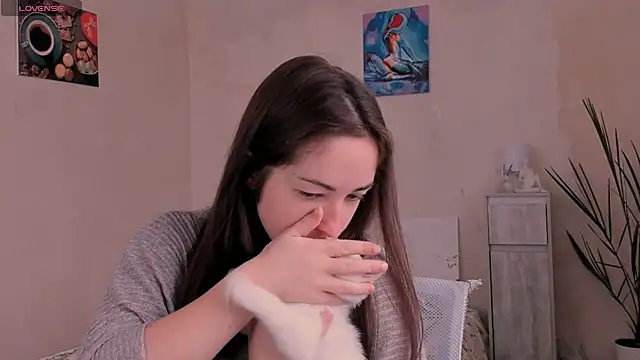 Snapshot of cClandesTina chatting on October 16, 2025, 9:28 am cClandesTina online show from October 16, 2025, 9:28 am