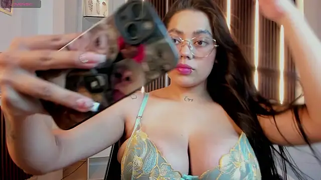 Melisa Soto online show from November 11, 2025, 8:36 pm