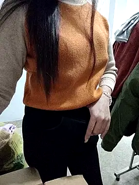 Haralushiaaa online show from October 25, 2025, 2:11 am