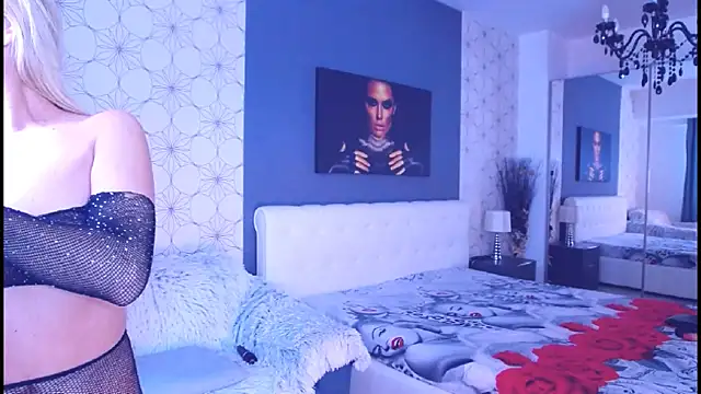 MaryMatiss online show from November 19, 2025, 8:03 am