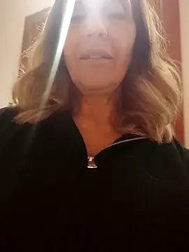 JasmineNoir2 online show from February 7, 2026, 9:23 pm