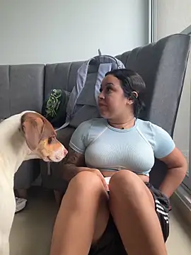 Pretty Isadora online show from March 16, 2026, 10:12 pm