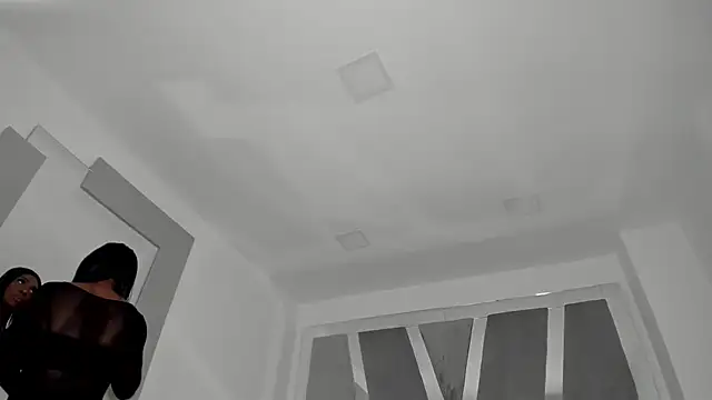 Vero Lodge online show from November 29, 2025, 1:44 pm