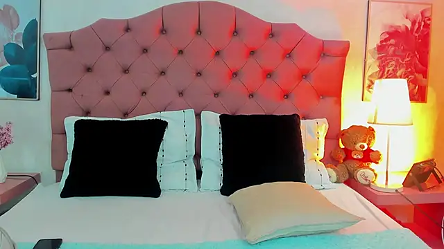 ThyaraJhons online show from April 10, 2026, 12:01 pm