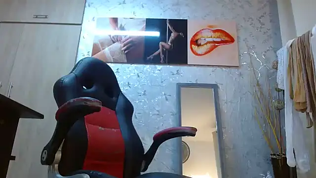 Samantabrown  online show from February 24, 2026, 11:11 am