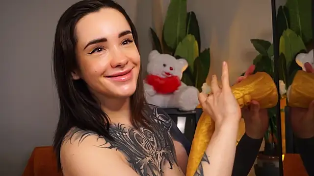 Snapshot of EvaCanton chatting on February 9, 2026, 2:09 am EvaCanton online show from February 9, 2026, 2:09 am