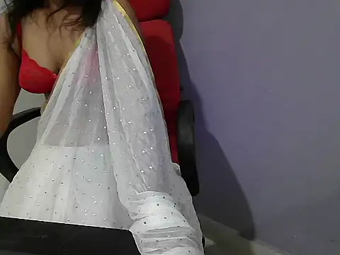 Snapshot of Triveni-Lovely chatting on July 18, 2026, 7:17 am Triveni-Lovely online show from July 18, 2026, 7:17 am