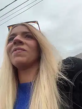 maddisonblush online show from November 23, 2025, 1:32 pm