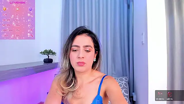 Snapshot of Lucyortiz_ chatting on January 29, 2025, 5:24 pm Lucyortiz online show from January 29, 2025, 5:24 pm