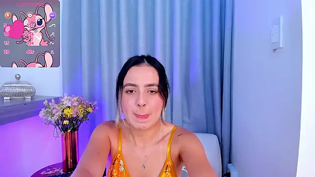 Snapshot of Lucyortiz_ chatting on February 8, 2025, 4:14 pm Lucyortiz online show from February 8, 2025, 4:14 pm