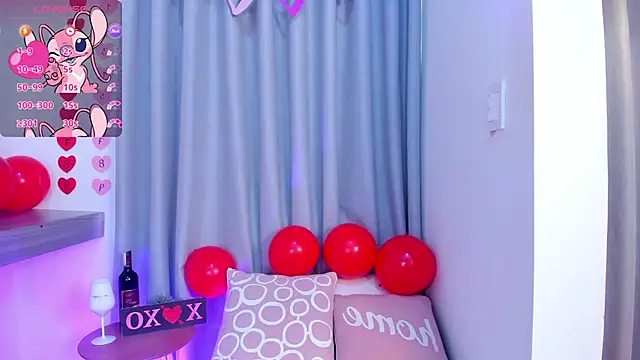 Snapshot of Lucyortiz_ chatting on February 14, 2025, 5:03 pm Lucyortiz online show from February 14, 2025, 5:03 pm