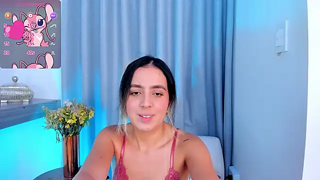 Snapshot of Lucyortiz_ chatting on February 13, 2025, 5:11 pm Lucyortiz online show from February 13, 2025, 5:11 pm