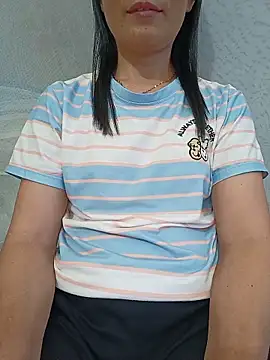 Snapshot of Asian_girl13 chatting on June 17, 2026, 1:27 am Asian girl13 online show from June 17, 2026, 1:27 am