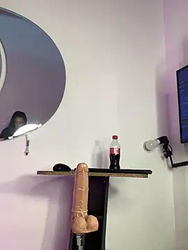 IsabellaGrey19 online show from February 11, 2026, 7:47 pm