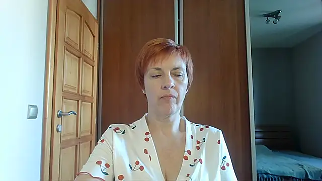 LoraLoraMay online show from May 25, 2026, 12:37 pm