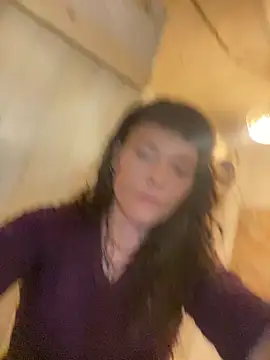 OniricFemme online show from May 6, 2026, 5:11 am