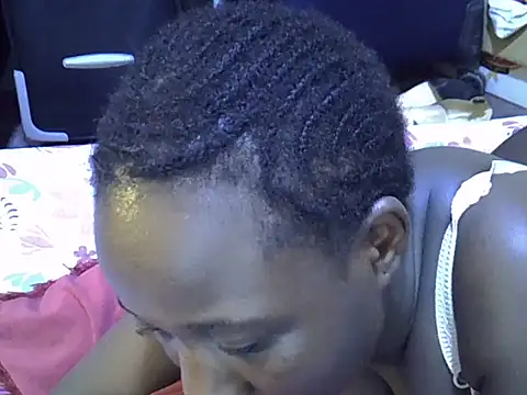 Snapshot of Adaline-Paris chatting on November 1, 2025, 6:30 am Adaline-Paris online show from November 1, 2025, 6:30 am