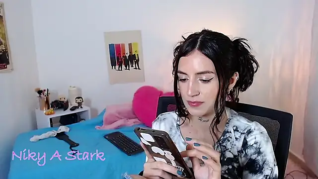 nikyastark online show from March 20, 2025, 7:46 pm