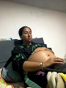 Snapshot of luna_asss chatting on October 27, 2025, 4:19 pm luna asss online show from October 27, 2025, 4:19 pm