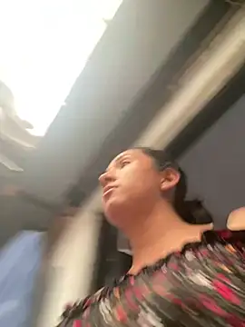 Snapshot of luna_asss chatting on February 10, 2026, 9:25 pm luna asss online show from February 10, 2026, 9:25 pm