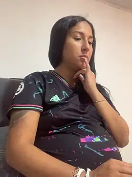 Snapshot of luna_asss chatting on October 15, 2025, 3:42 pm luna asss online show from October 15, 2025, 3:42 pm