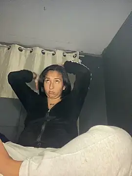 Snapshot of luna_asss chatting on February 14, 2026, 12:22 am luna asss online show from February 14, 2026, 12:22 am