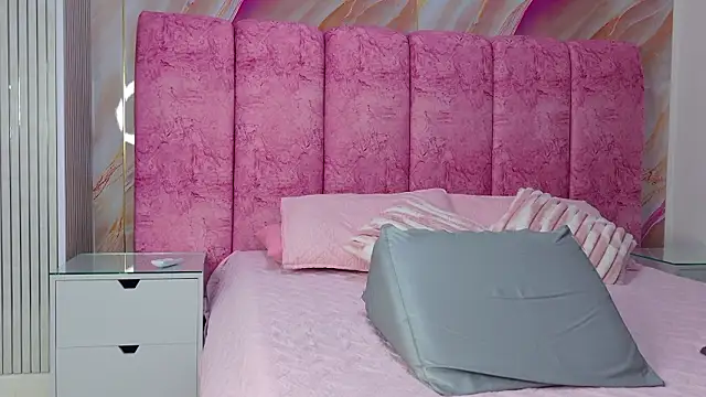 kendal rossi online show from March 24, 2026, 11:54 am