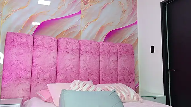 kendal rossi online show from March 27, 2026, 12:06 pm