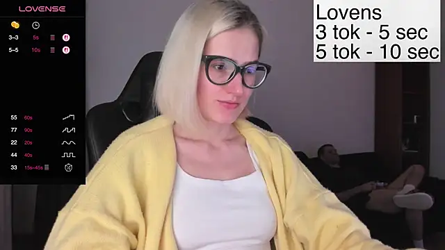 Sexy Sweets online show from November 4, 2025, 4:22 pm