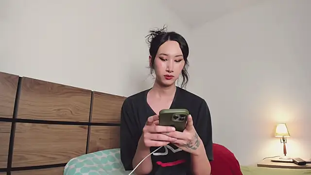 Snapshot of asian_kiya chatting on December 7, 2024, 7:43 am asian kiya online show from December 7, 2024, 7:43 am